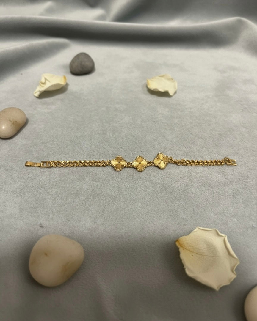 18K Gold Plated Clover Bracelet #GB3861