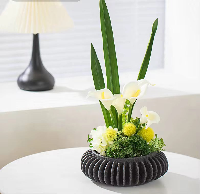 Round Ribbed Decorative Vase / Floral Bowl #CV3979