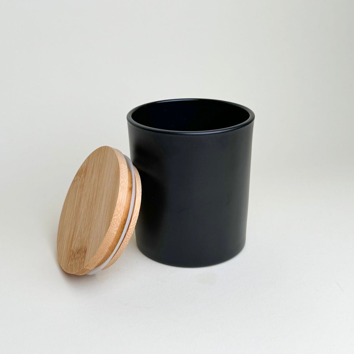 8oz Black Jar With Lid #GJ1154